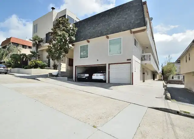 Property at 682 4th St Unit 11, Hermosa Beach, CA, 90254, 3 beds, 1.5 baths, [object Object]