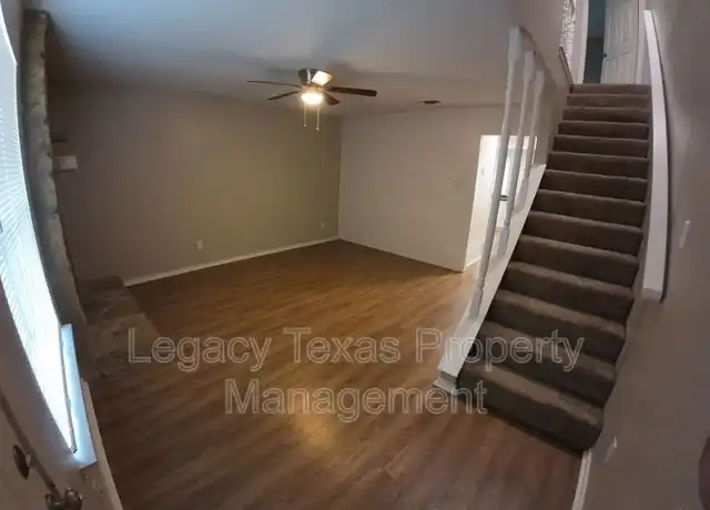 Property at 1607 Sun Valley Dr, Cleburne, TX, 76033, 2 beds, 1.5 baths, [object Object]