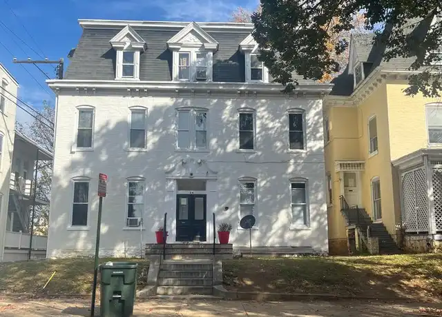 Property at 24 Broadway Unit 2FW4, Hagerstown, MD, 21740, 1 bed, 1 bath, [object Object]