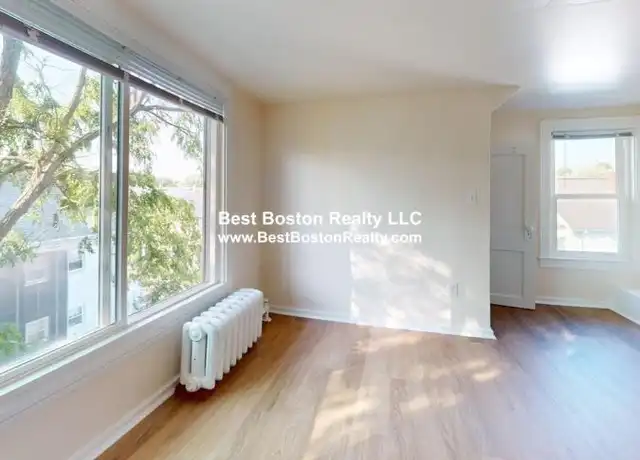 Property at 107 Warren St, Arlington, MA, 02474, 1 bed, 1 bath, [object Object]