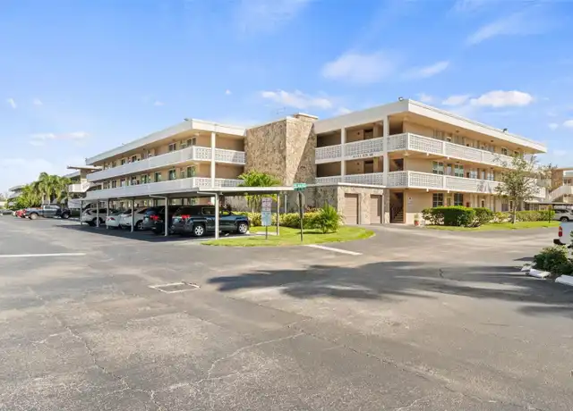 Property at 4915 Bay St NE #324, Saint Petersburg, FL, 33703, 2 beds, 2 baths, [object Object]