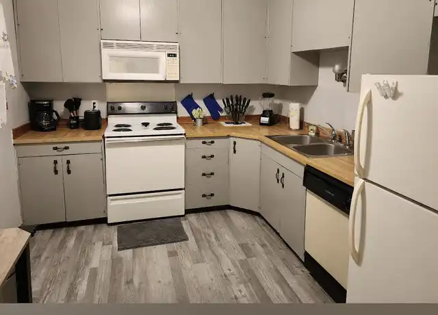 Property at 1114 4th Ave S Unit 6, Great Falls, MT, 59405, 2 beds, 1 bath, [object Object]