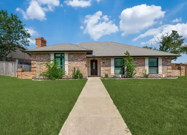 Property at 171 Wildwood Dr, Desoto, TX, 75115, 3 beds, 2 baths, [object Object]