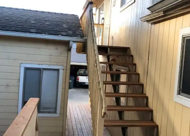 Property at 212 Cedar St unit UNIT E, Rogue River, OR, 2 beds, 2 baths, [object Object]