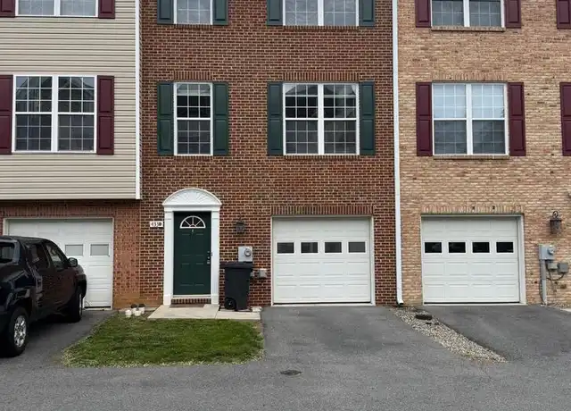 Property at 433 W Baltimore St Unit D, Greencastle, PA, 17225, 3 beds, 2.5 baths, [object Object]