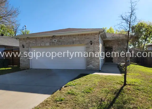 Property at 809 Maples Ave, McKinney, TX, 75069, 3 beds, 2 baths, [object Object]