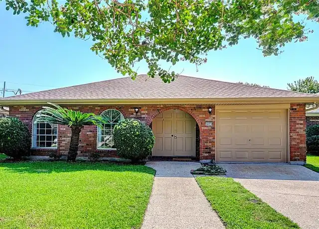 Property at 5033 Jeannette Dr, Metairie, LA, 70003, 3 beds, 2 baths, [object Object]