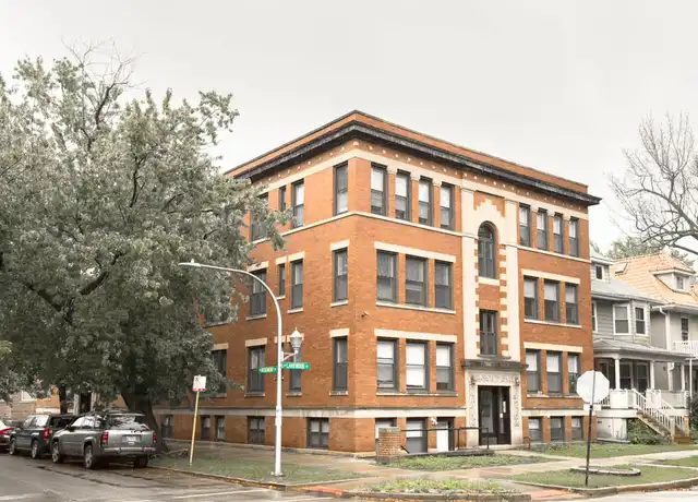 Property at 1253 W Rosemont Ave Unit 2, Chicago, IL, 60660, 2 beds, 1 bath, [object Object]