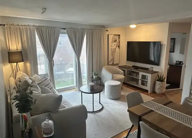 Property at 457 - 485 Pleasant Street - 485 Pleasant St, Melrose, MA, 02176, 0-2 beds, 1 bath, [object Object]