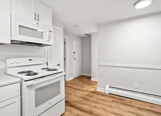 Property at 457 - 485 Pleasant Street - 485 Pleasant St, Melrose, MA, 02176, 0-1 beds, 1 bath, [object Object]
