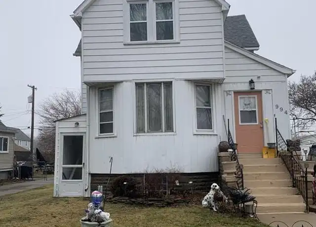 Property at 994 Elm St Unit 2, Wyandotte, MI, 48192, 1 bed, 1 bath, [object Object]