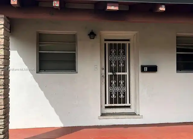 Property at 210 Curtiss Pkwy Unit 1, Miami Springs, FL, 33166, 1 bed, 1 bath, [object Object]