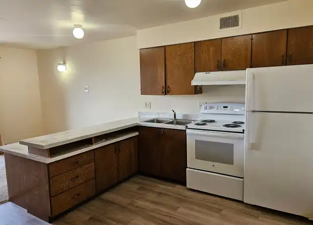 Property at 320 S 700 E Unit 46, Salt Lake City, UT, 84102, 1 bed, 1 bath, [object Object]