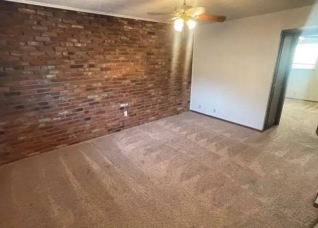 Property at 1324 Meadow Ln Unit 8 & 12, Weatherford, OK, 73096, 2 beds, 1 bath, [object Object]