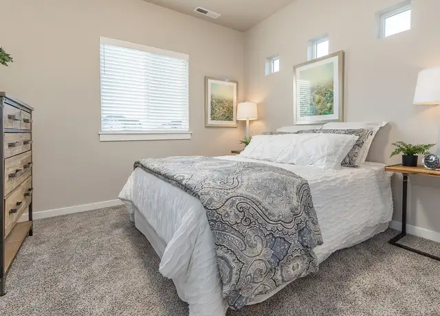 Photo of 2631 Sunny Ridge Rd, Nampa, ID 83686