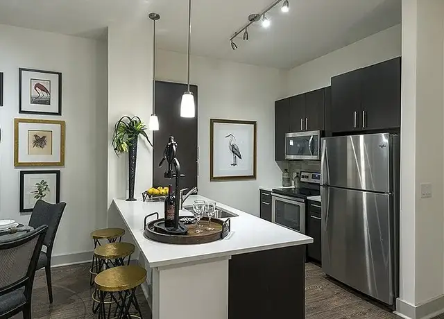 Photo of 1110 Hammond Dr, Atlanta, GA 30328