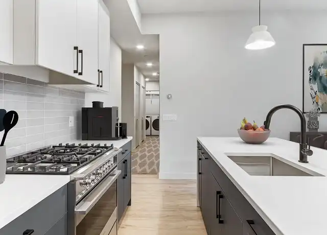 Property at West End Club - 1550 W Monroe St, Chicago, IL, 60607, 1 bed, 1 bath, [object Object]