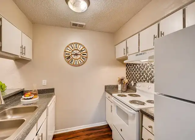 Property at MARFA Apartments - 2727 W Walnut Hill Ln, Irving, TX, 75038, 1-3 bed, 1-2 bath, [object Object]
