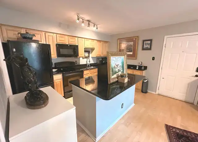 Property at 3306 Wyndham Cir #229, Alexandria, VA, 22302, 1 bed, 1 bath, [object Object]
