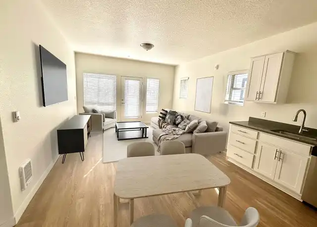 Property at Halsey Crossing Apartments - 22025 NE Halsey St, Fairview, OR, 97024, 1 bed, 1 bath, [object Object]