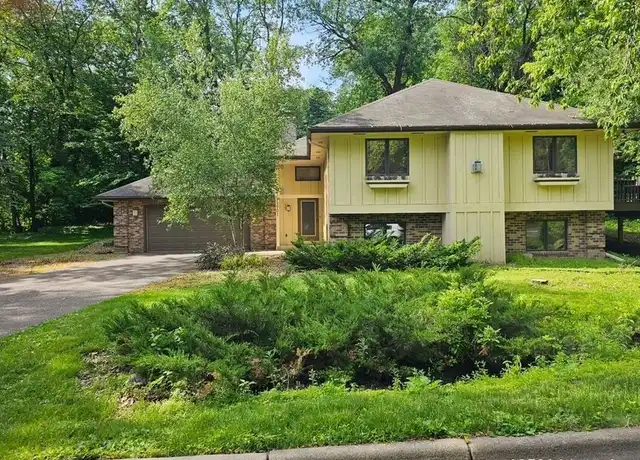 Property at 13701 Wood Ln, Hopkins, MN, 55305, 4 beds, 3 baths, [object Object]