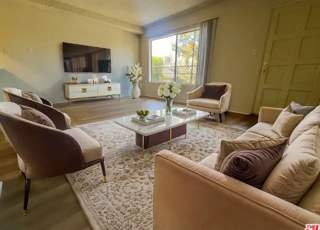 Property at 203 Montana Ave Unit 204, Santa Monica, CA, 90403, 2 beds, 1.5 baths, [object Object]