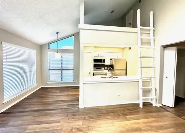 Property at 7525 Holly Hill Dr #46, Dallas, TX, 75231, 1 bed, 1 bath, [object Object]