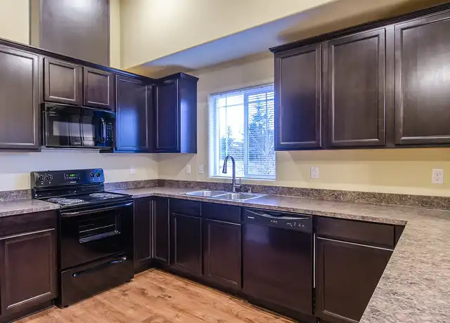 Property at 8Hundred West Apartments - 800 Alta St SW, Olympia, WA, 98502, 1 bed, 1 bath, [object Object]