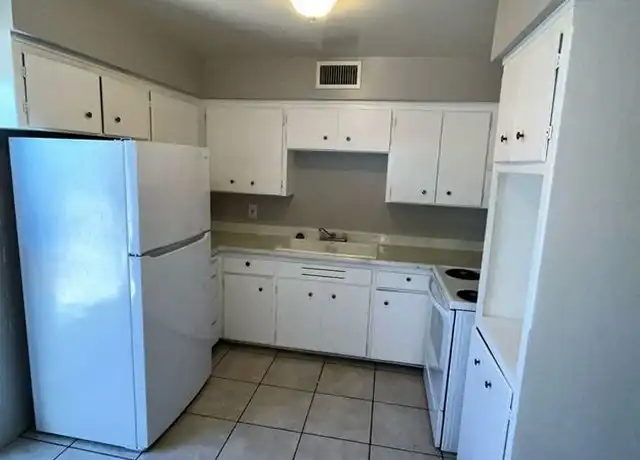 Property at 4902 E Culver St Unit 2, Phoenix, AZ, 85008, 1 bed, 1 bath, [object Object]