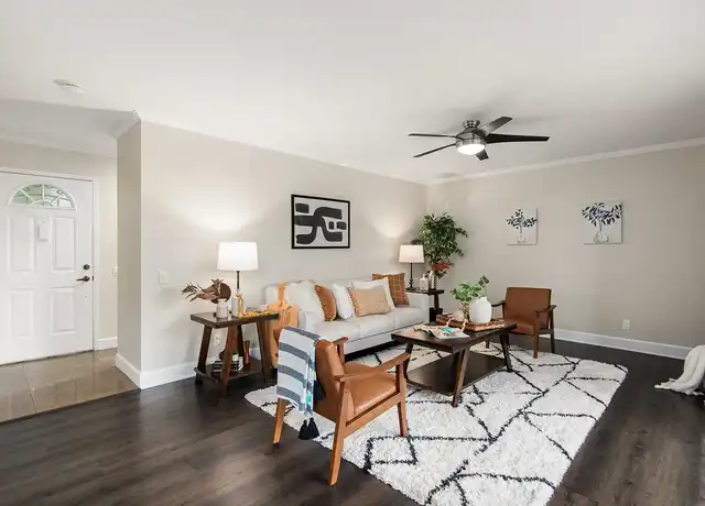 Property at 8660 Via Mallorca Unit E, La Jolla, CA, 92037, 1 bed, 1 bath, [object Object]