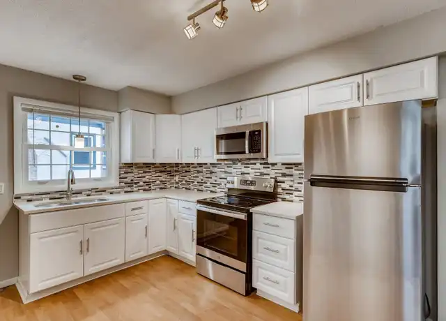 Property at 7306 Minnetonka Blvd, St Louis Park, MN, 55426, 3 beds, 1 bath, [object Object]