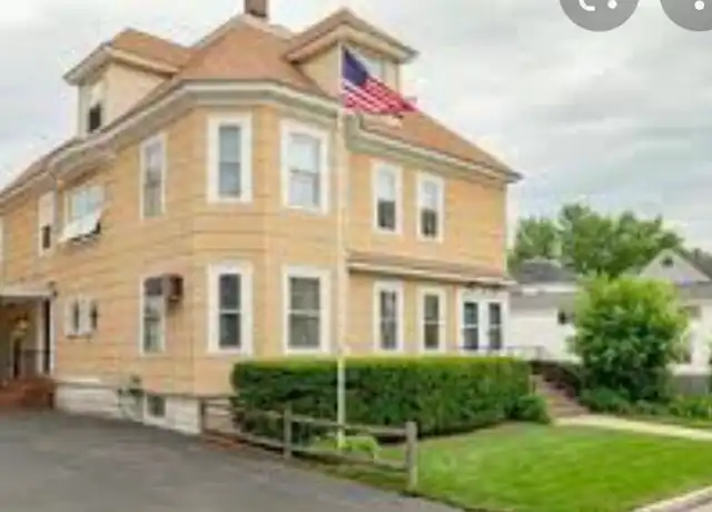 Property at 21 Quirin St Unit 2nd Floor, Manchester, NH, 03102, 4 beds, 1 bath, [object Object]