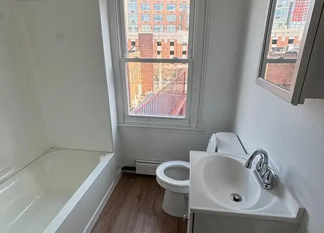 Property at 47 Fulton St Unit 3rd floor, Newark, NJ, 07102, 1 bed, 1 bath, [object Object]