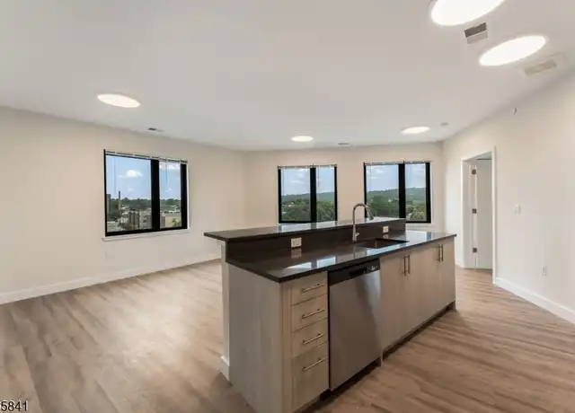 Property at 72 S Essex Ave Unit 606, City of Orange, NJ, 07050, 2 beds, 2 baths, [object Object]