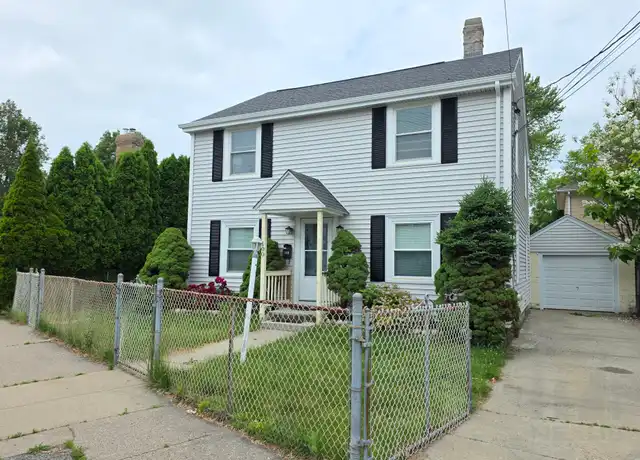 Property at 98 Robinson Ave, Pawtucket, RI, 02861, 2 beds, 1 bath, [object Object]