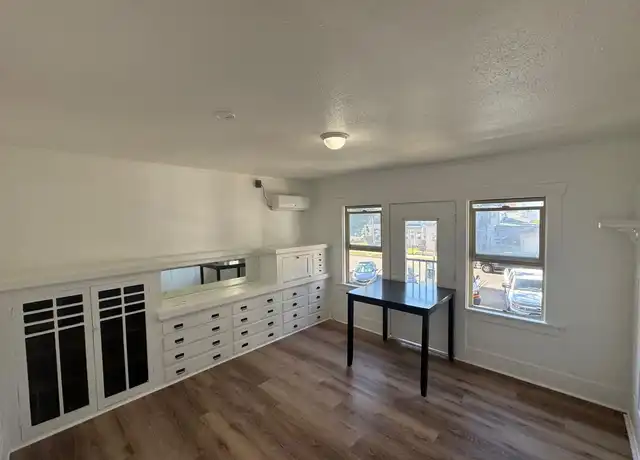 Property at 420 E 14th St, Long Beach, CA, 90813, 1 bed, 1 bath, [object Object]
