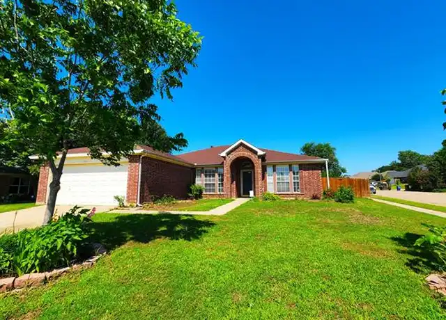 Property at 2901 Custer Dr, Corinth, TX, 76210, 4 beds, 2 baths, [object Object]