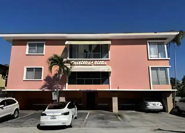 Property at 2 Isle of Venice Dr Unit 5, Fort Lauderdale, FL, 33301, 2 beds, 2 baths, [object Object]