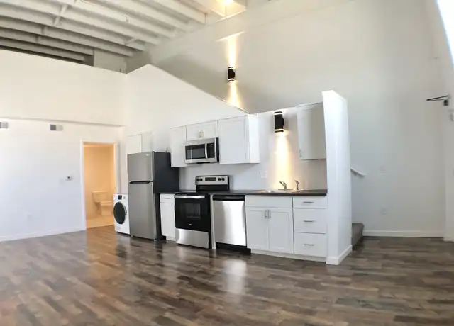 Property at 401 Charlotte St Unit 104, Kansas City, MO, 64106, 2 beds, 1 bath, [object Object]