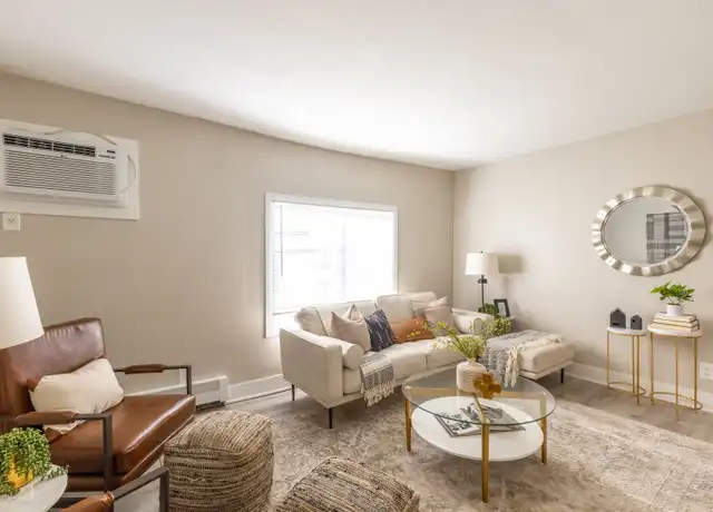 Property at 3712 SE 14th St Unit 3712-08, Des Moines, IA, 50320, 2 beds, 1 bath, [object Object]