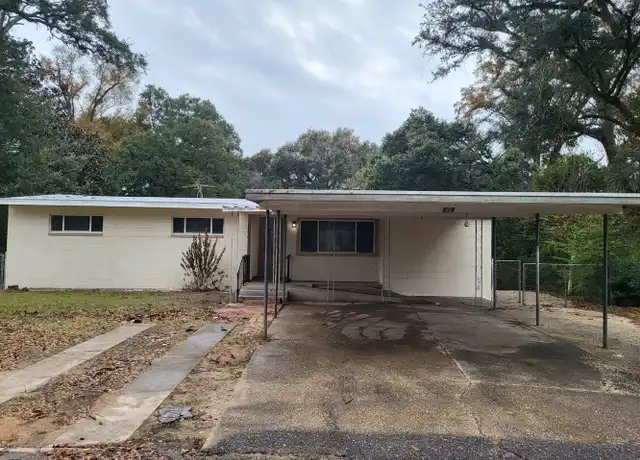 Property at 519 S Edgewood Cir, Pensacola, FL, 32506, 5 beds, 2 baths, [object Object]
