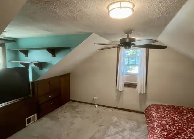 Property at 5546 S Newport Ave, Tulsa, OK, 74105, 1 bed, 1 bath, [object Object]