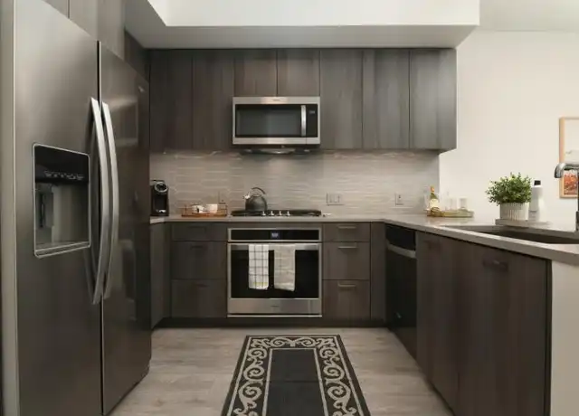 Property at 1008 W Madison St, Chicago, IL, 60607, 1 bed, 1 bath, [object Object]