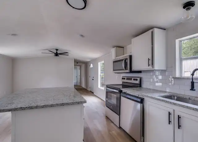 Property at 89 Harbor Dr, Lake Dallas, TX, 75065, 3 beds, 2 baths, [object Object]