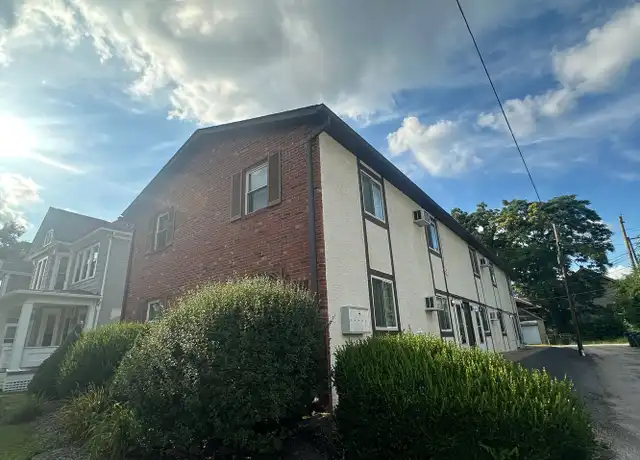 Property at 416 Wyandotte Ave Unit D, Columbus, OH, 43202, 2 beds, 1 bath, [object Object]