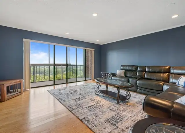 Property at 3 Summit Dr Apt 68, Reading, MA, 01867, 1 bed, 1 bath, [object Object]