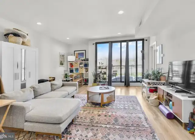 Property at 381 Martin St Unit 2, Philadelphia, PA, 19128, 2 beds, 2 baths, [object Object]