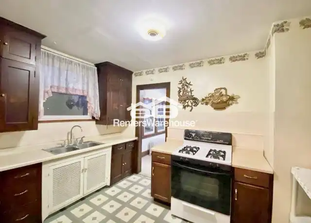 Property at 3938 Lyndale Ave N, Minneapolis, MN, 55412, 2 beds, 1 bath, [object Object]