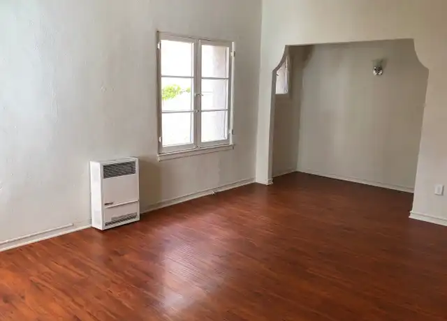 Property at 1131 Lodi Pl Unit 07, Los Angeles, CA, 90038, 2 beds, 1 bath, [object Object]