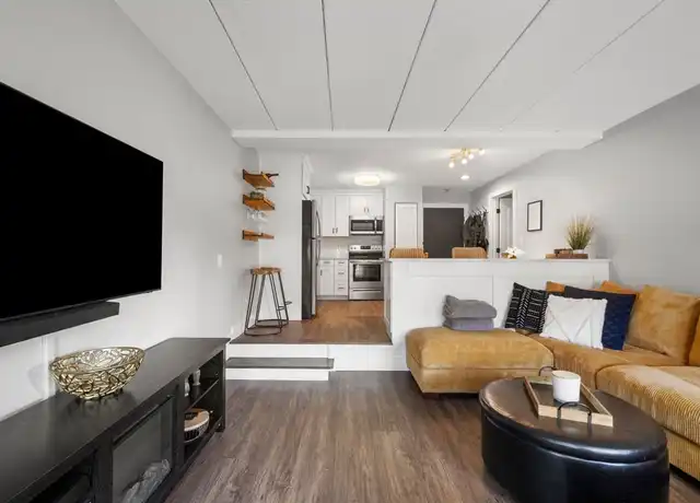 Property at 160 Burkhall St #212, Weymouth, MA, 02190, 1 bed, 1 bath, [object Object]